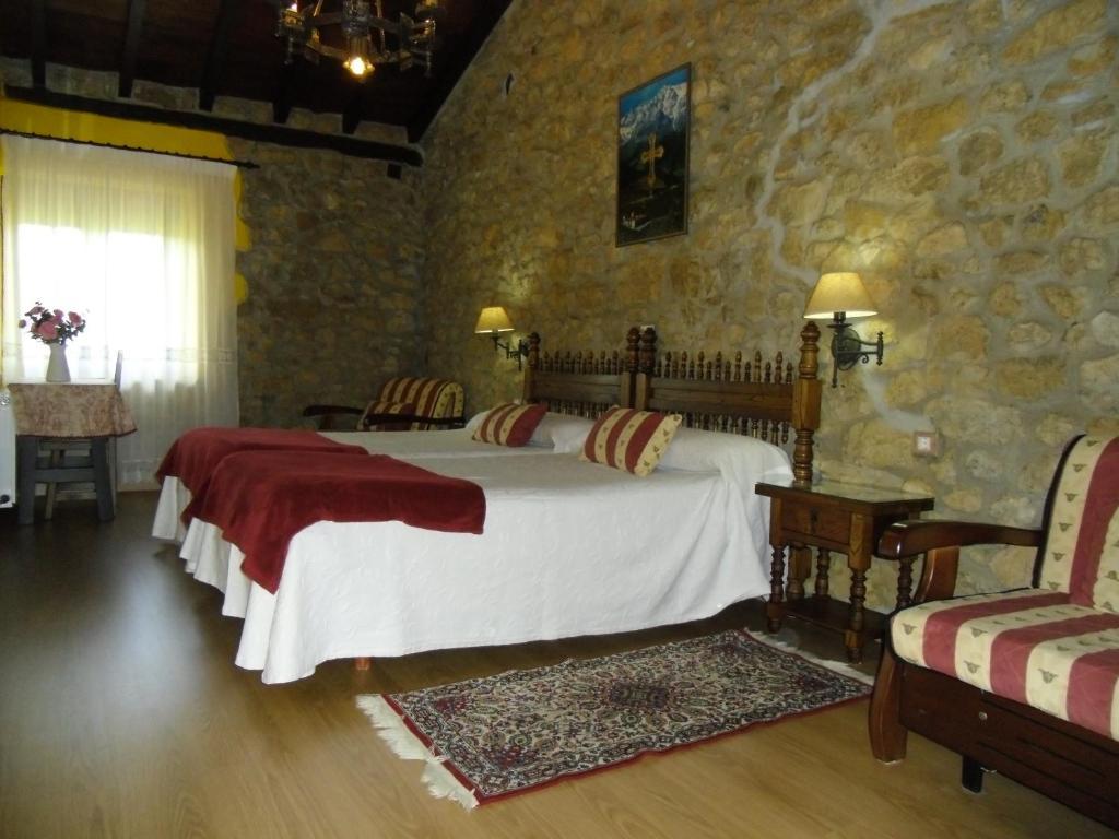 Posada Herrán Santillana del Mar Esterno foto