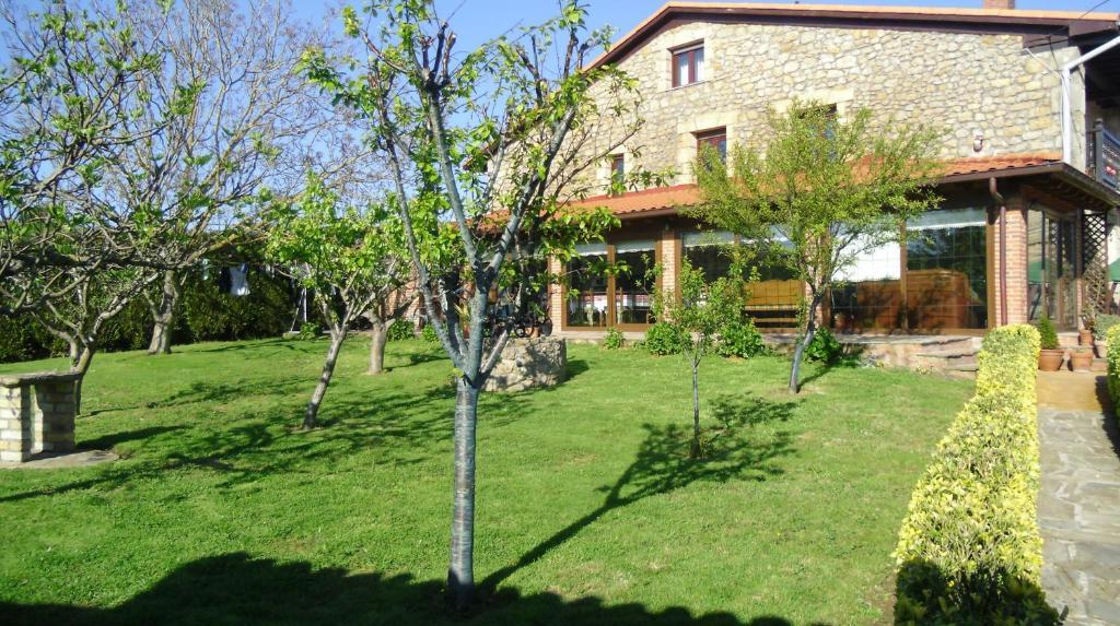 Posada Herrán Santillana del Mar Esterno foto