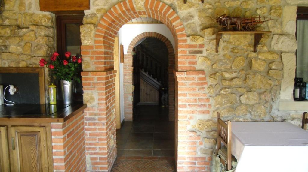 Posada Herrán Santillana del Mar Esterno foto